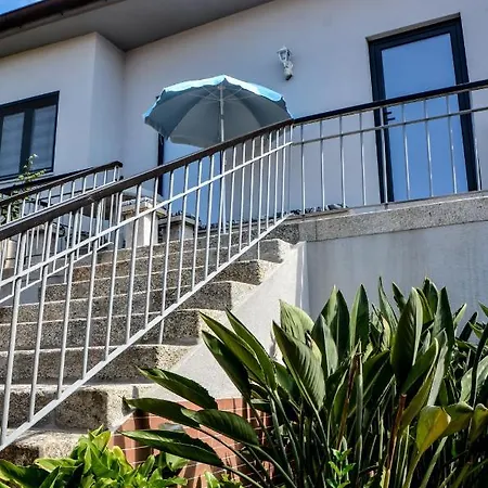 Privatunterkunft Alminhas House Alapela