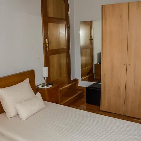 Alminhas House Alapela