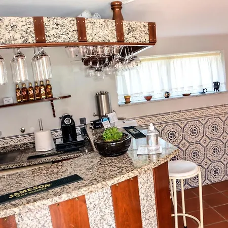 Privatunterkunft Alminhas House