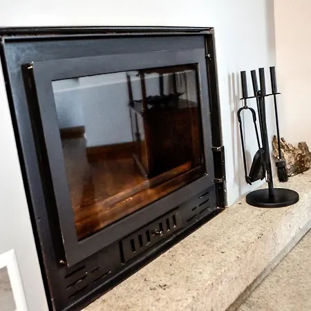 Alminhas House Homestay *