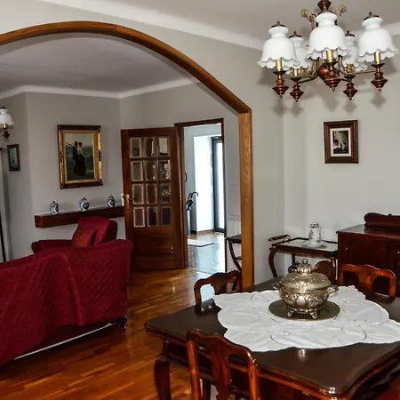 Alminhas House Alapela