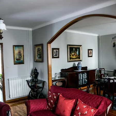 Alminhas House Privatunterkunft *