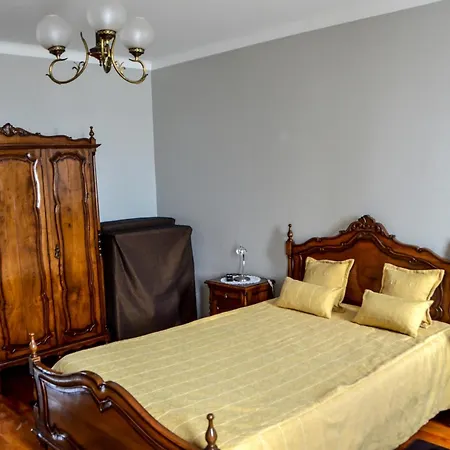 Homestay Alminhas House