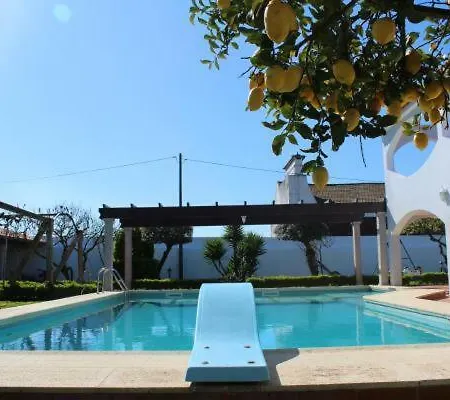 Alminhas House * Alapela