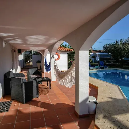 Homestay Alminhas House