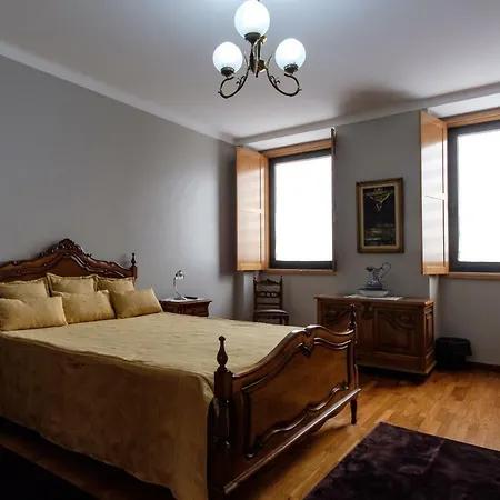 Privatunterkunft Alminhas House Alapela