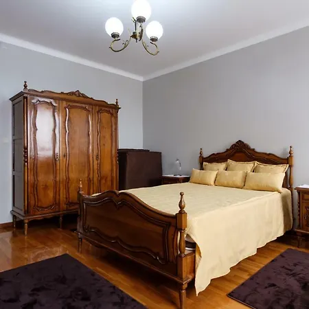 Privatunterkunft Alminhas House