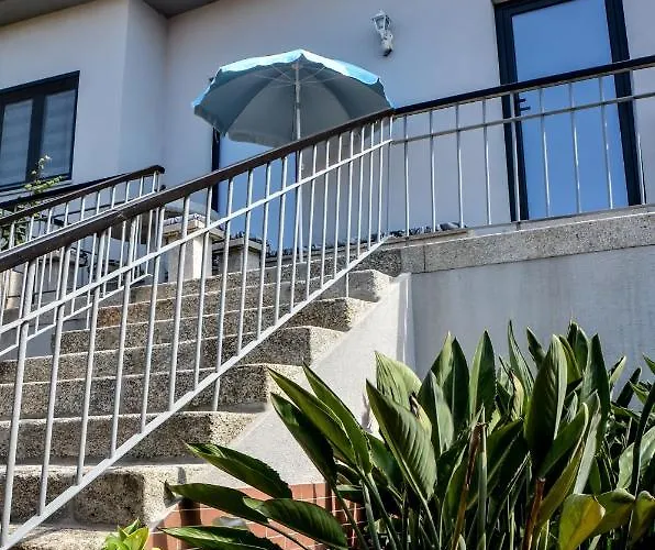 Pansiyon Alminhas House Alapela