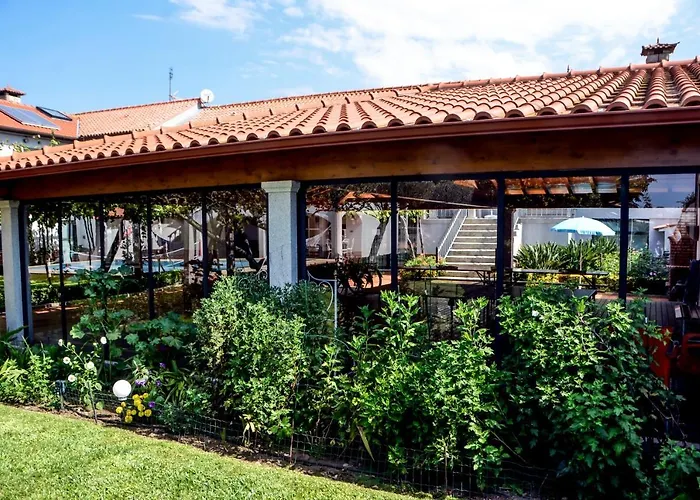 Alminhas House * Alapela