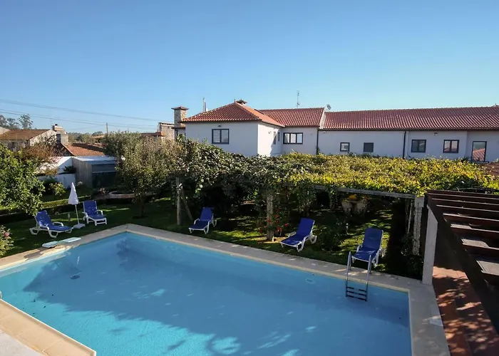 Alminhas House * Alapela