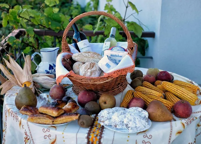 Alminhas House Homestay szállás Alapela